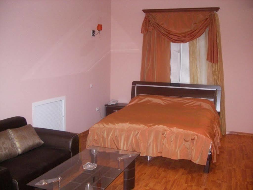 Gyumri Hotel Yerevan Exterior photo